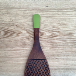 Spatule à riz Shamozi verte vermillon en bois de lithocarpus glaber