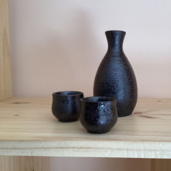 Lot carafe à saké Tokkuri faïence fine Minoyaki hoshizora et deux tasses